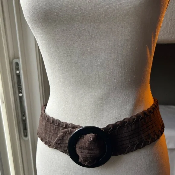 Brown Textured Vintage brown crinkle belt. 32 inches 2 inch wide - Picture 1 of 7